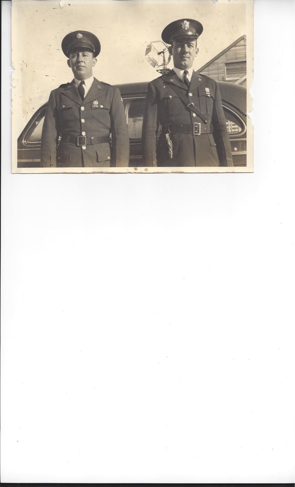 Lt. Leo Cooksley and Pvt. Kenneth Pirnie